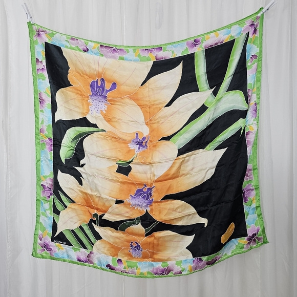 Singapore on Silk floral square scarf - Picture 1 of 7